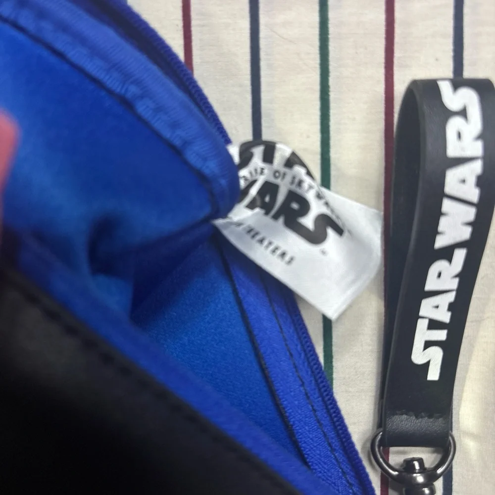 Star Wars Black and Blue Toiletry Bag‎